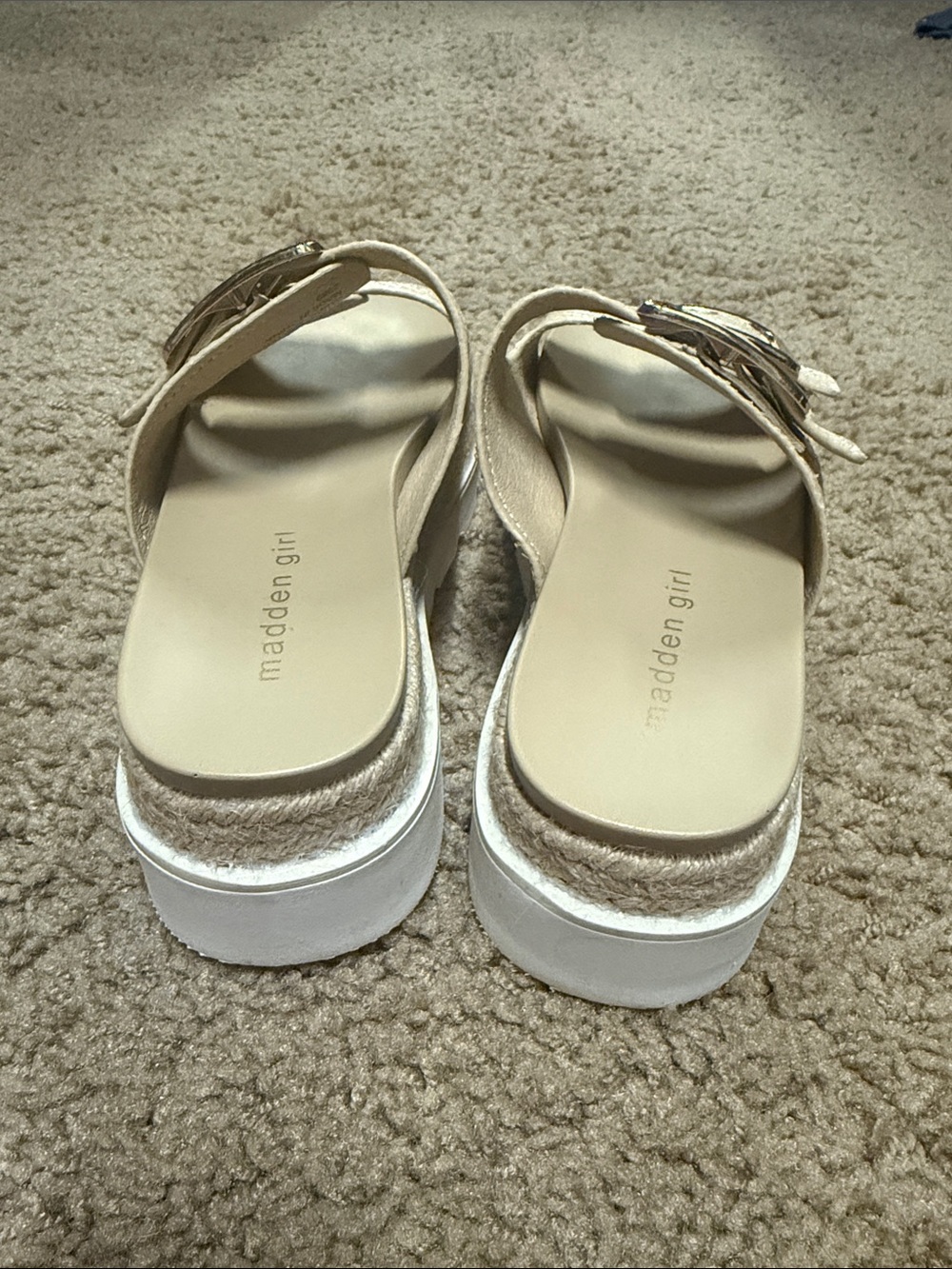 *EUC* Madden Girl 
Women's Beige Woven Double Buckle Platform Slide Sandals - Picture 5 of 8